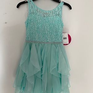 Girls size 7 dress
